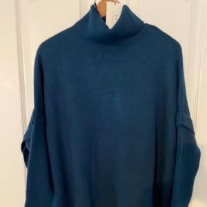 H BY HALSTON TURTLENECK SWEATER W/ SPLIT SIDES / ROYAL BLUE / SZ L / NWT / RARE!